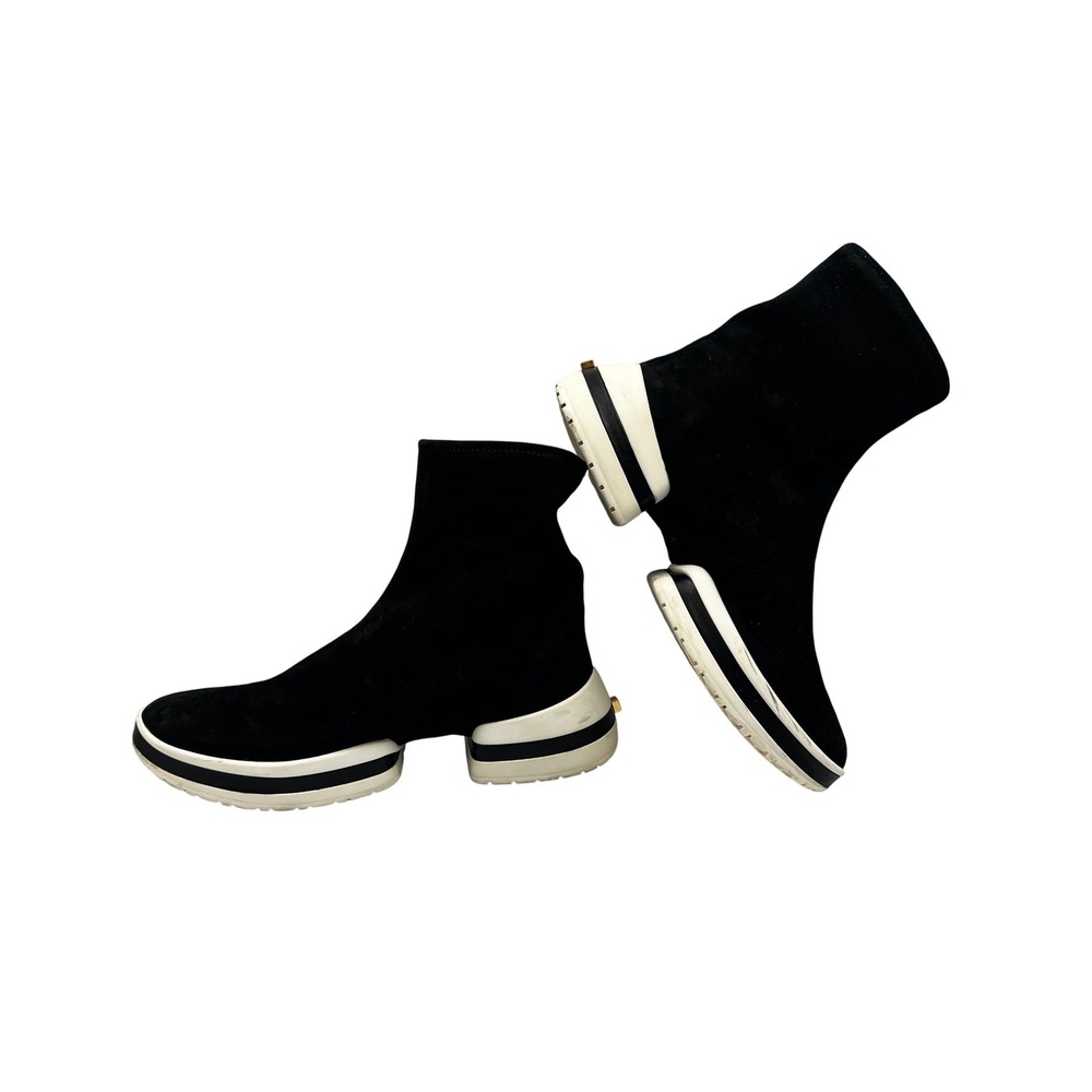 Stuart Weitzman  Bootie Women 9.5 Black Good Stretch‎ Sock Platform Lug Sole